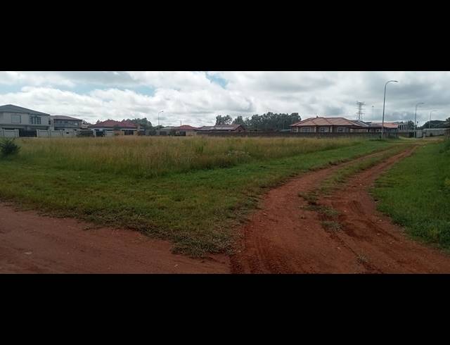 2,439M² VACANT LAND FOR SALE IN RIVERSDALE
